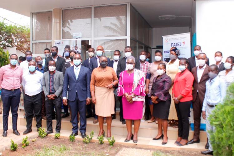 image visite Ministre au FAIEJ